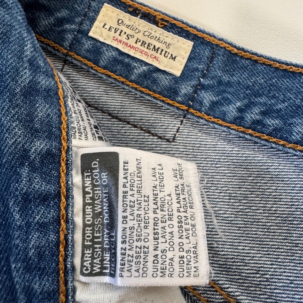 Levis Premium 501 Original Distressed Denim Shorts Medium Wash Blue W28 - Picture 3 of 7